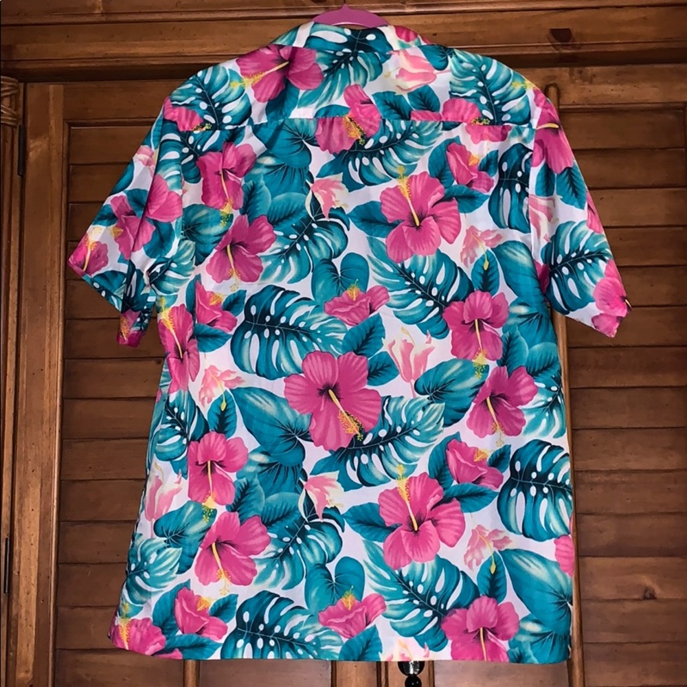 Hilo Hattie Tropical Hawaiian Shirt - Picture 3 of 6